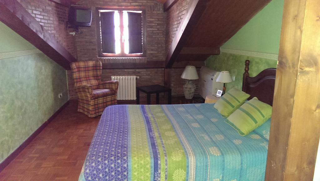 Double Room Attic,249090157:JPEG
